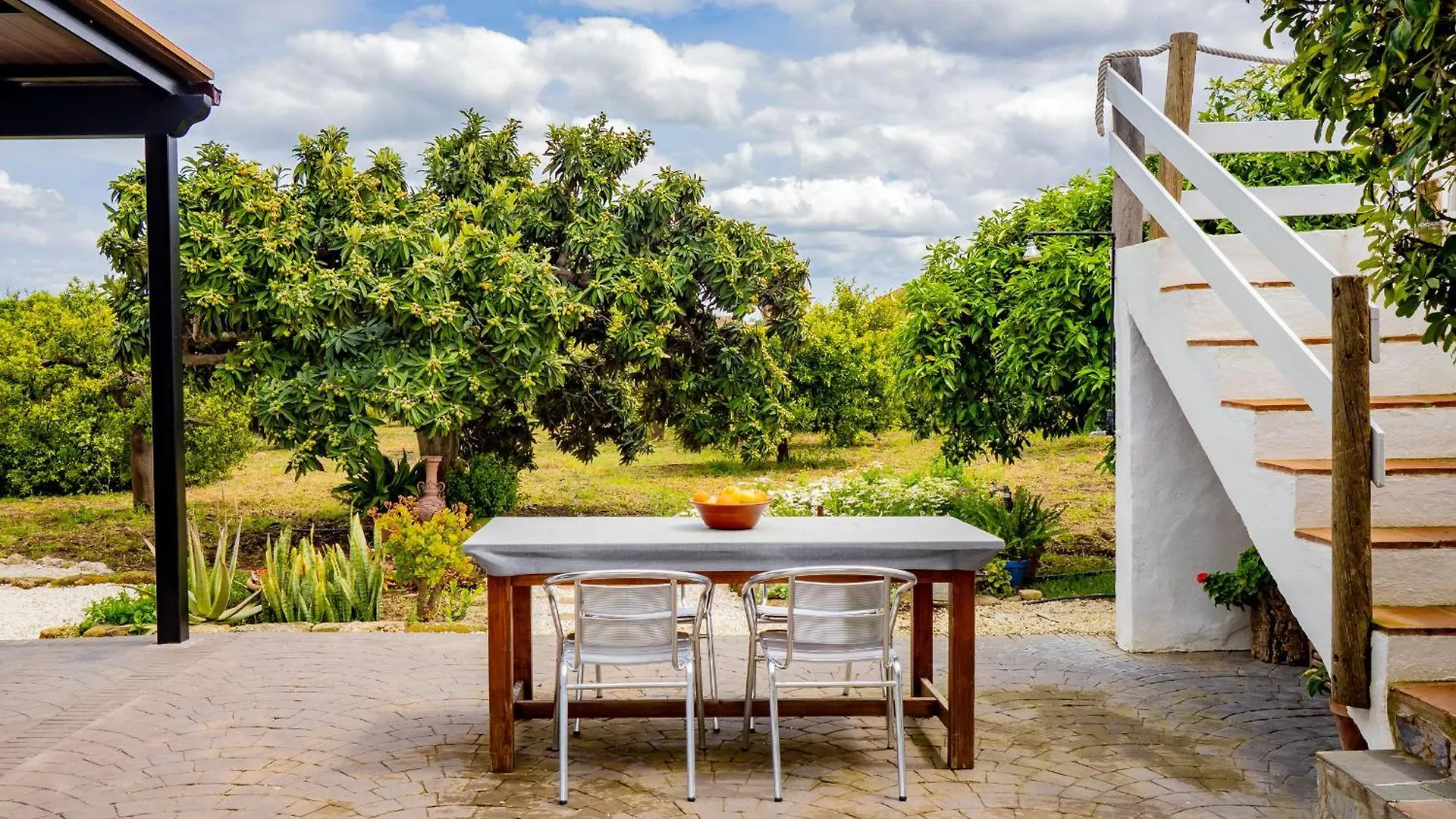 Сasa de vacaciones Cubo'S Finca Pati Alhaurín el Grande España